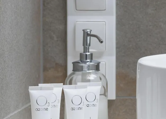 Exceptional In With Parking By Renters *